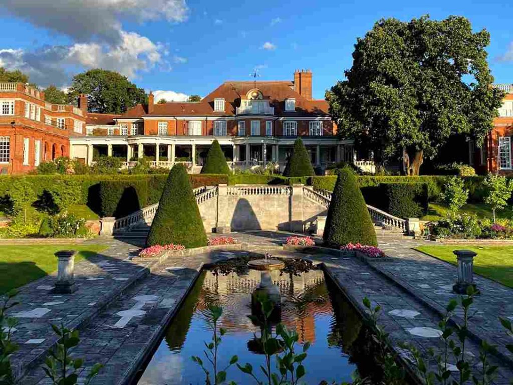 Hampstead Hill Garden and Pergola